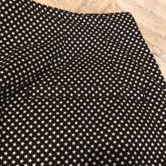 Liz Claiborne Star Print Button Skort - Size 10 - Picture 8 of 8